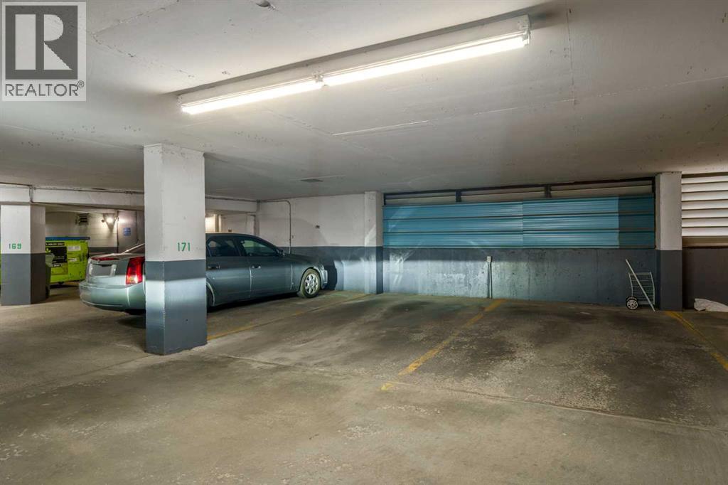 Single Family House for Sale in   Coachway Road SW Coach Hill Calgary 