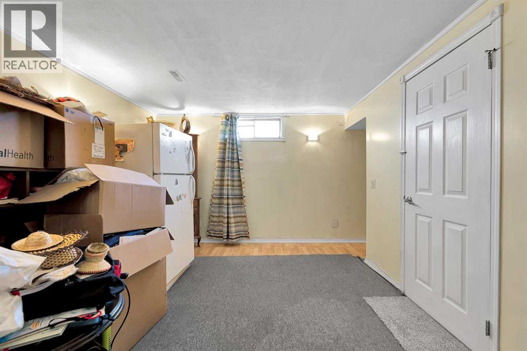 Single Family House for Sale in  Falton Drive NE Falconridge Calgary 