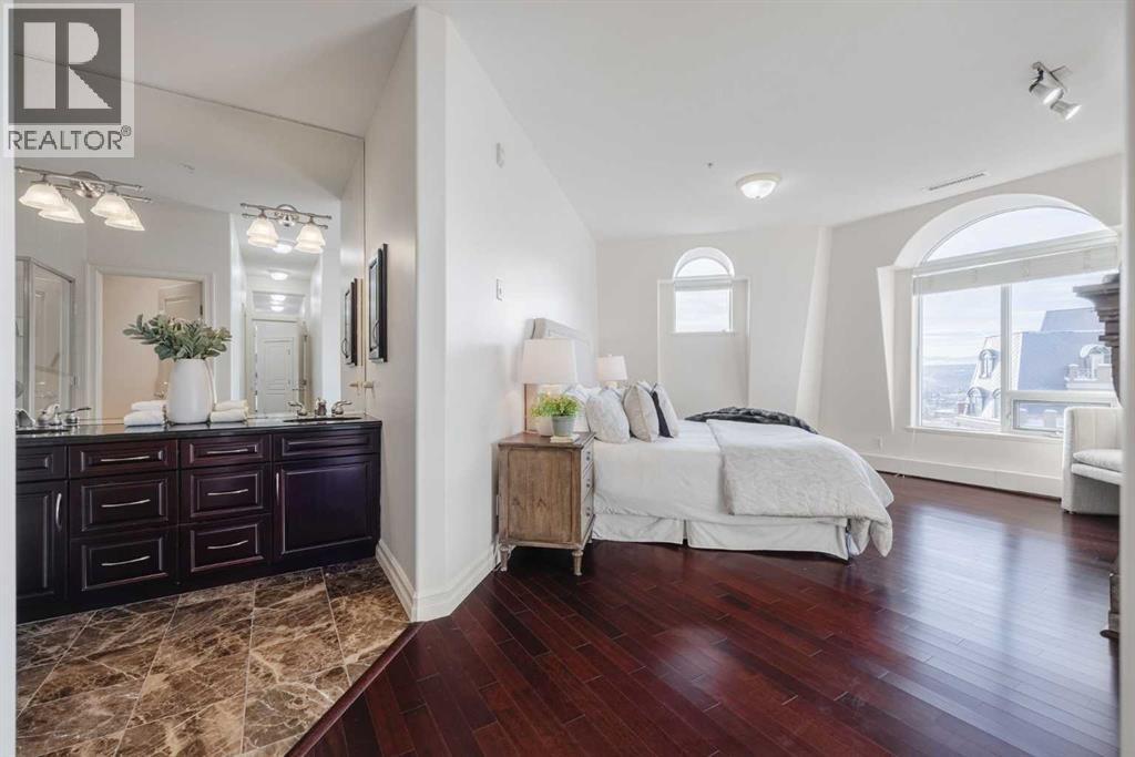 Single Family House for Sale in    Avenue NW Hounsfield Heights/Briar Hill Calgary 