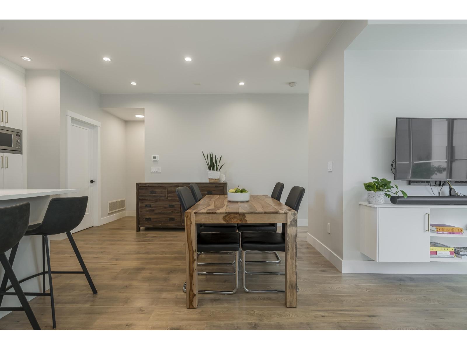 65 1639 162 STREET, Surrey