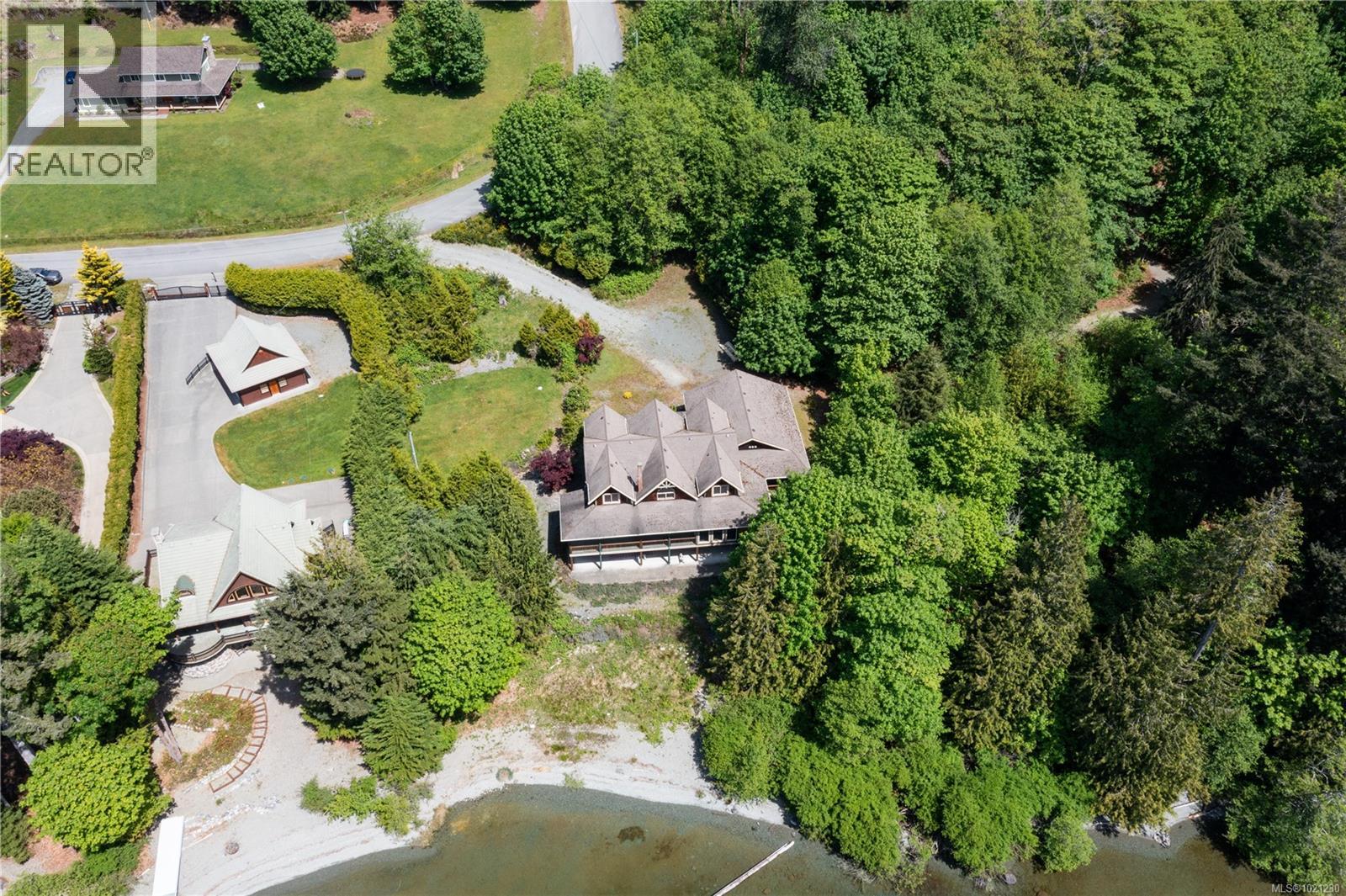 9878 Swordfern Way, Youbou