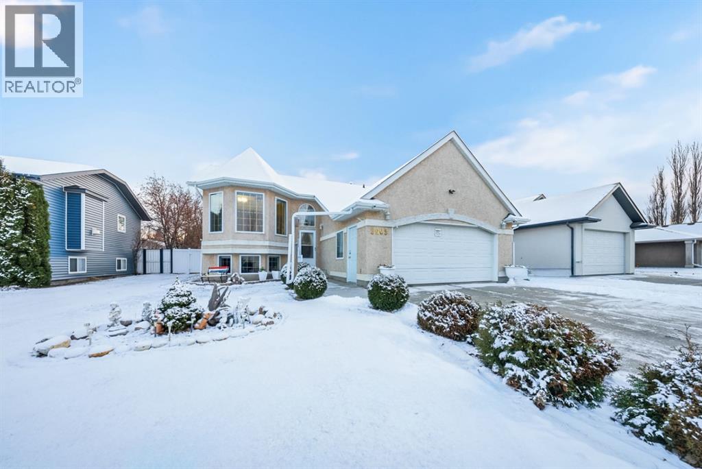 5905 61 Avenue, Ponoka