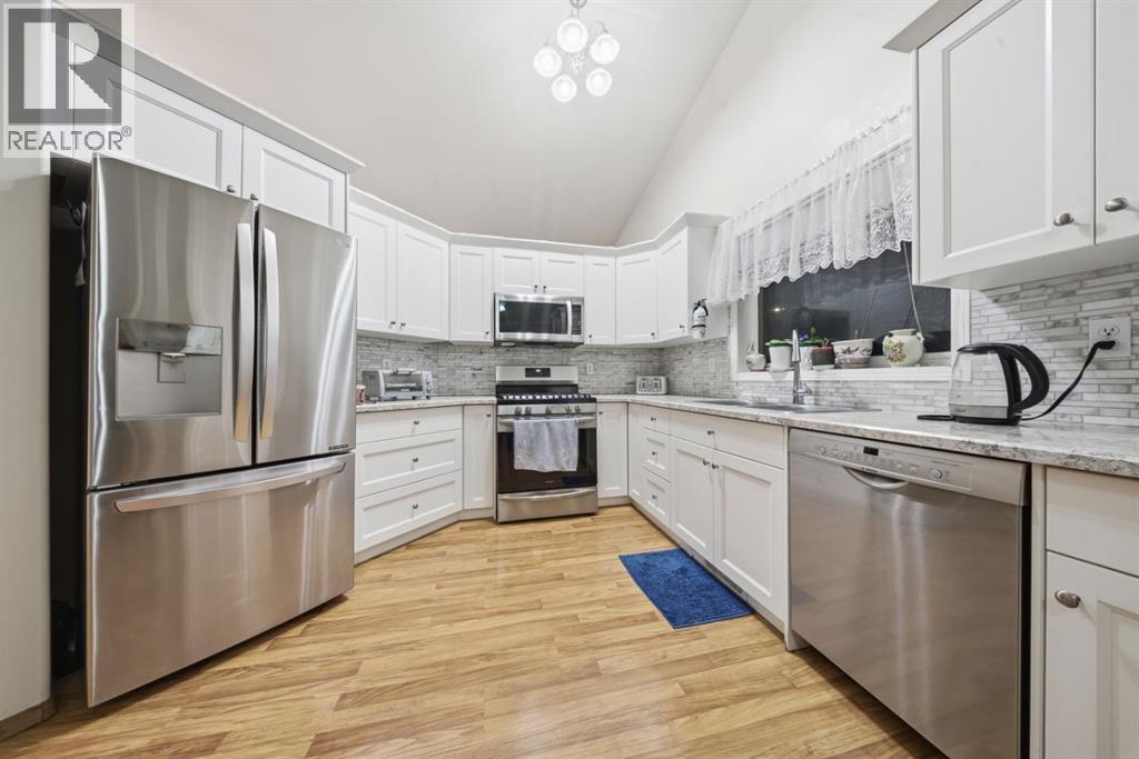 5905 61 Avenue, Ponoka