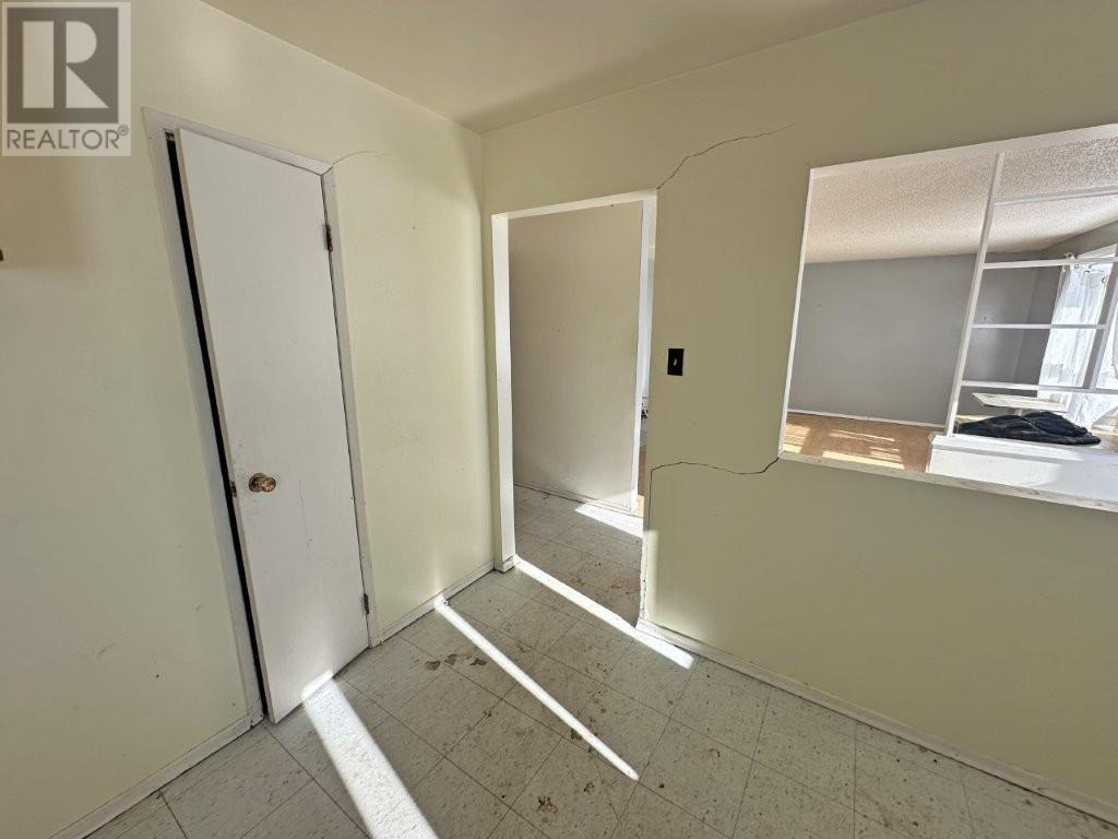 124 HIGHLAND CRESCENT - 9