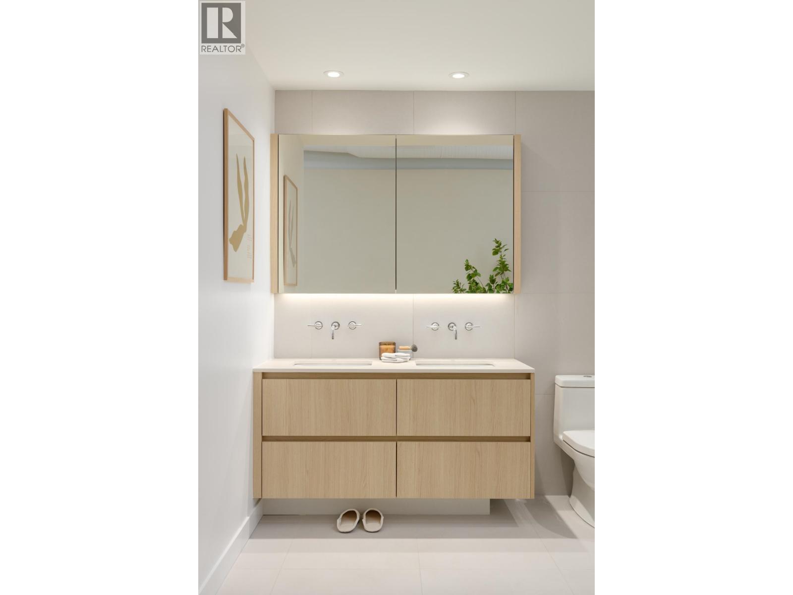 104 2810 NANAIMO STREET, Vancouver