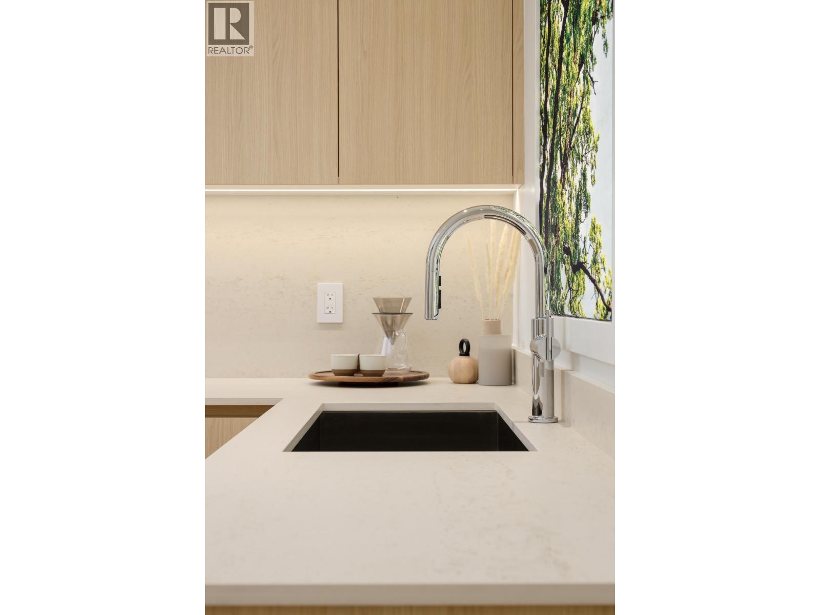 104 2810 NANAIMO STREET, Vancouver