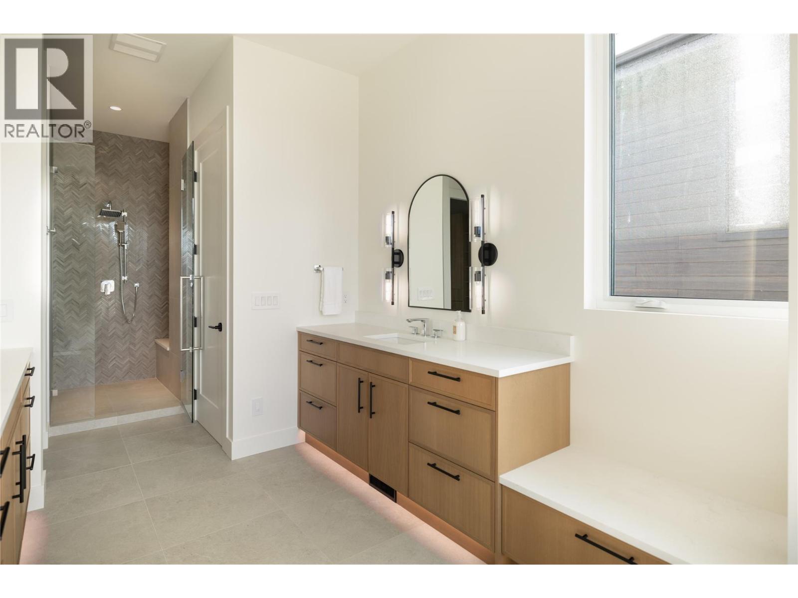 110 5650 The Edge Place, Kelowna