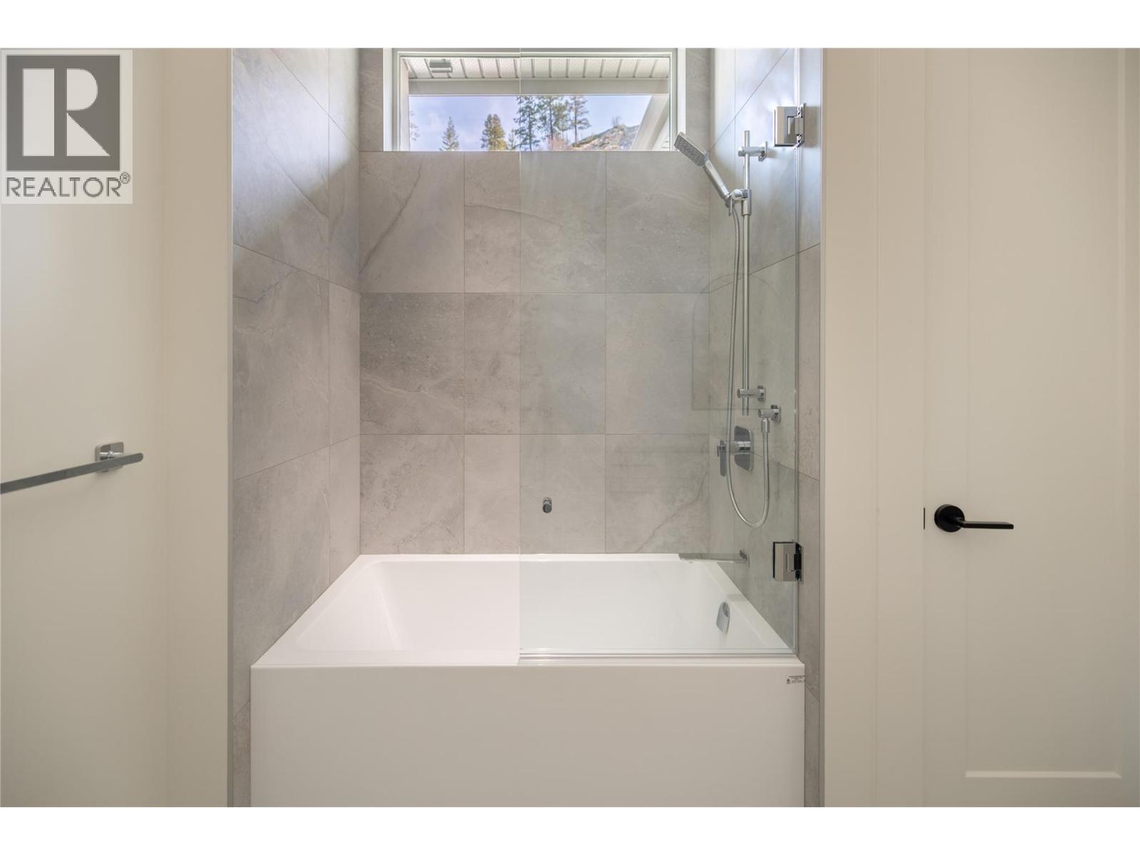 110 5650 The Edge Place, Kelowna