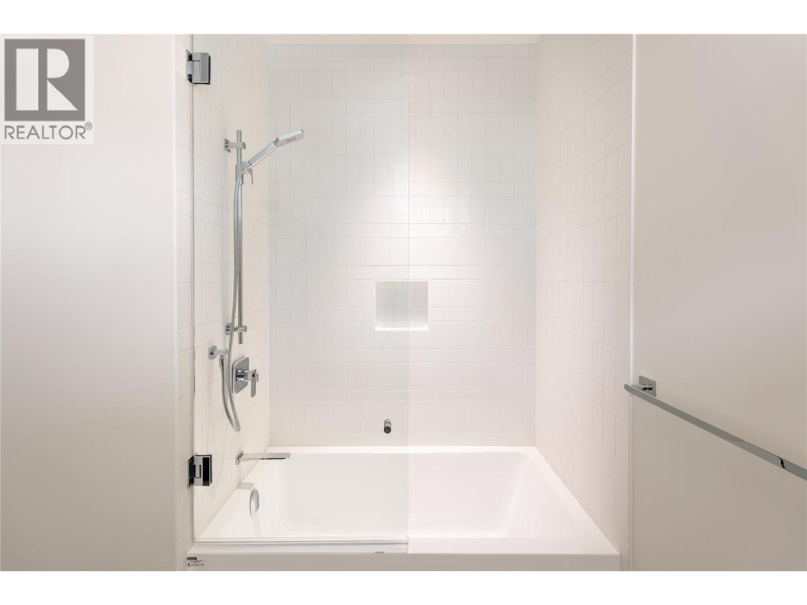 110 5650 The Edge Place, Kelowna