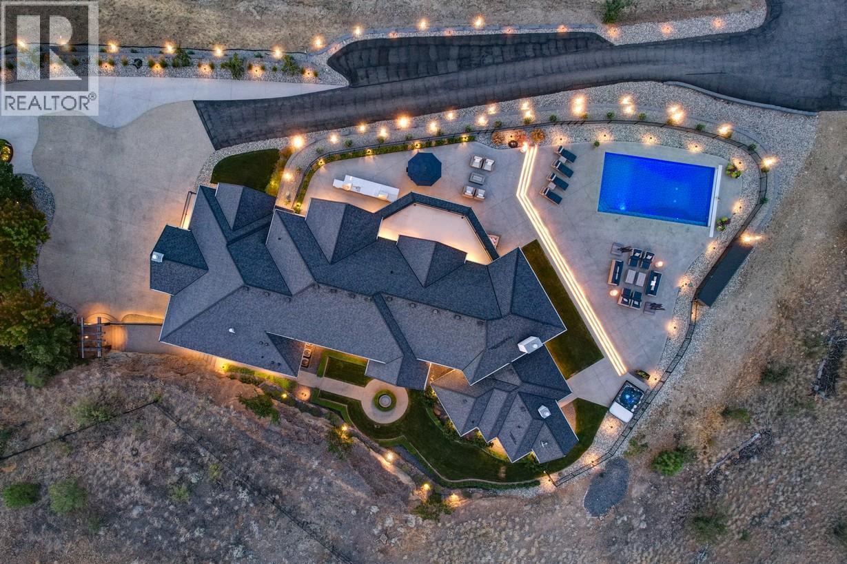  1520 Vineyard Drive, West Kelowna