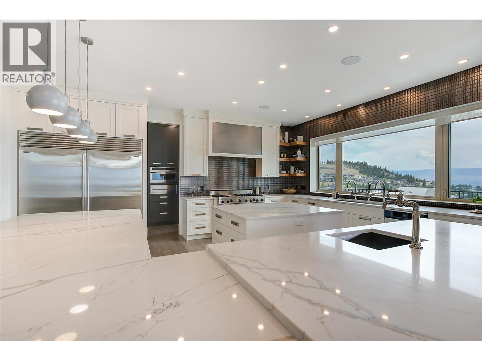  1520 Vineyard Drive, West Kelowna