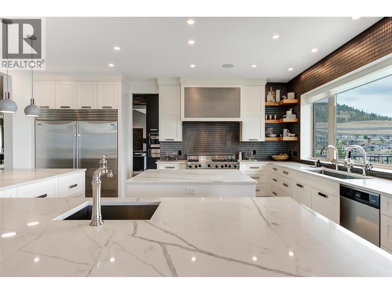  1520 Vineyard Drive, West Kelowna