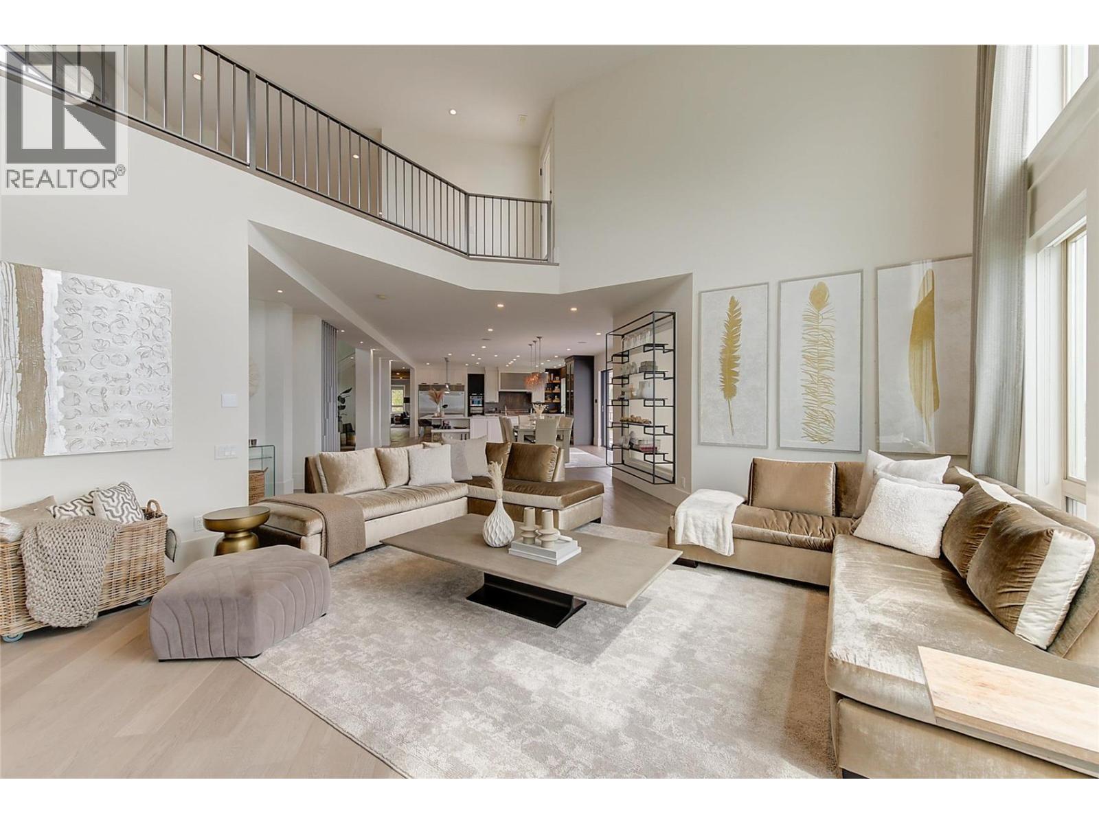  1520 Vineyard Drive, West Kelowna