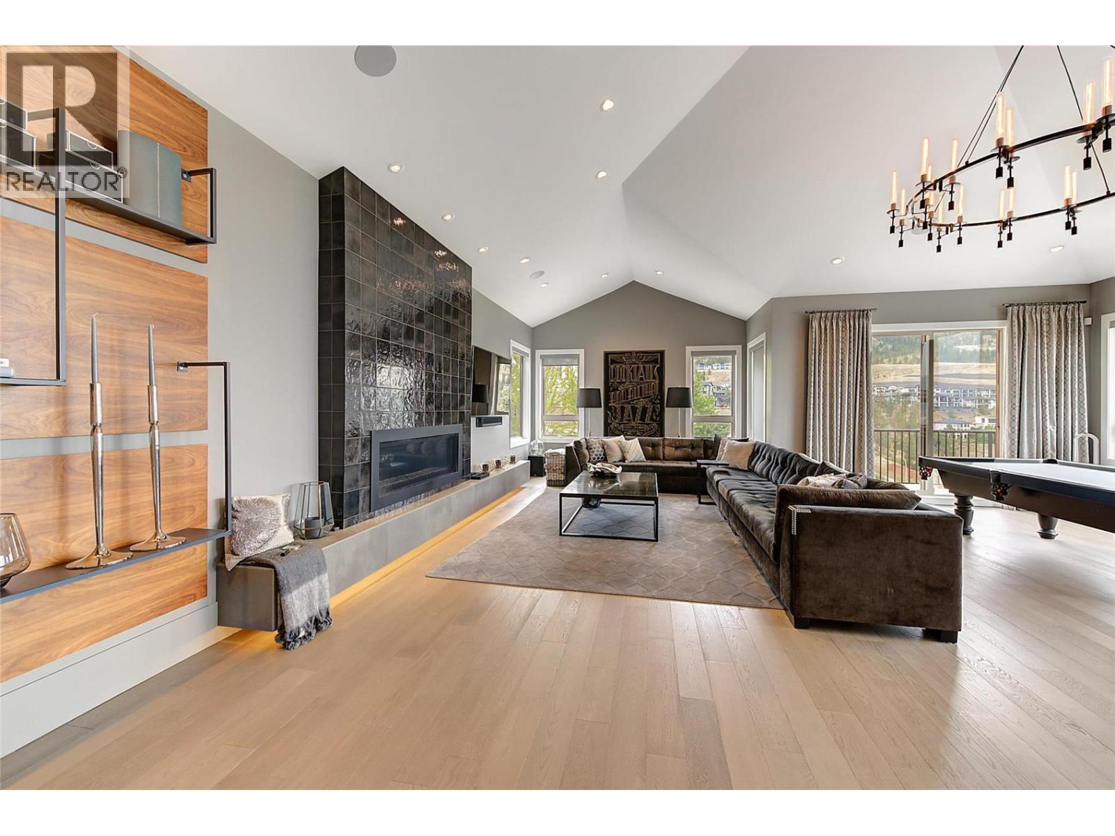  1520 Vineyard Drive, West Kelowna