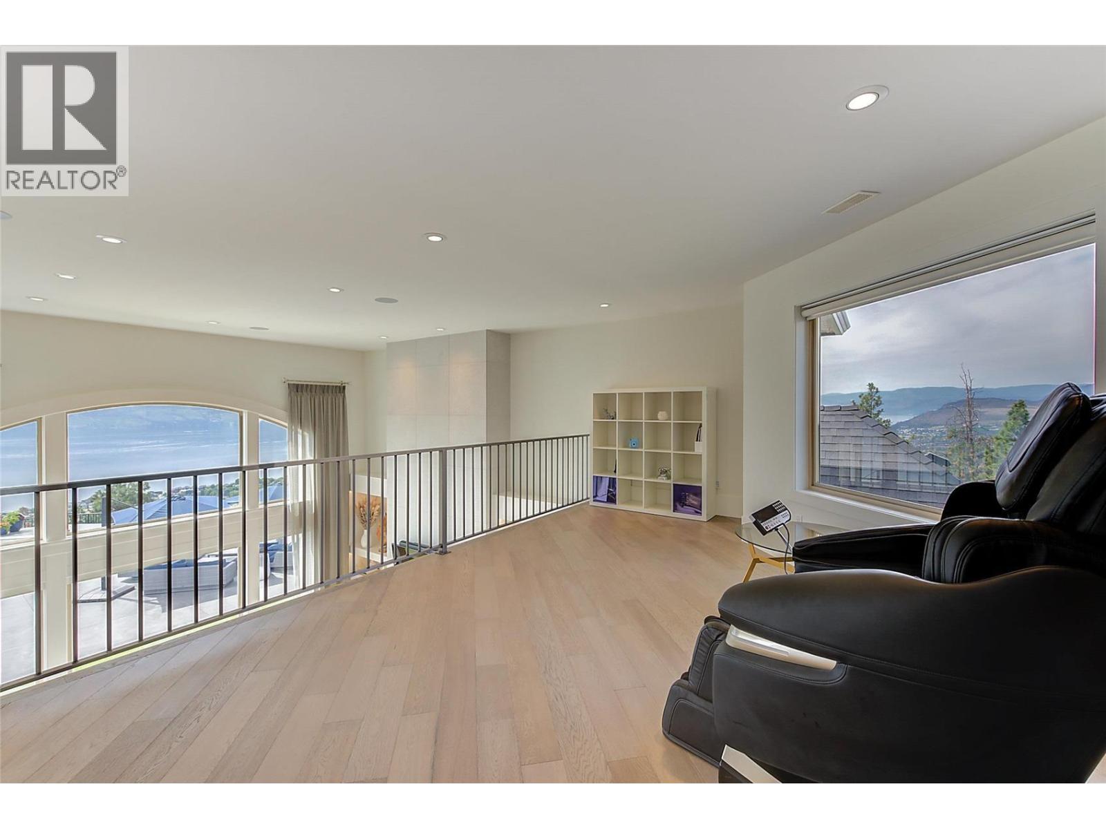  1520 Vineyard Drive, West Kelowna