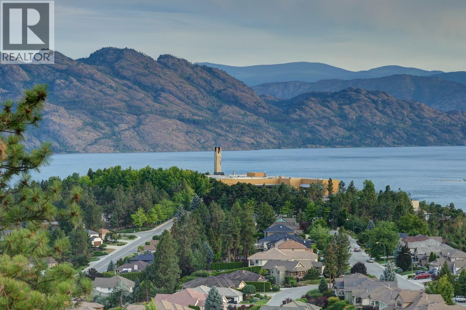  1520 Vineyard Drive, West Kelowna