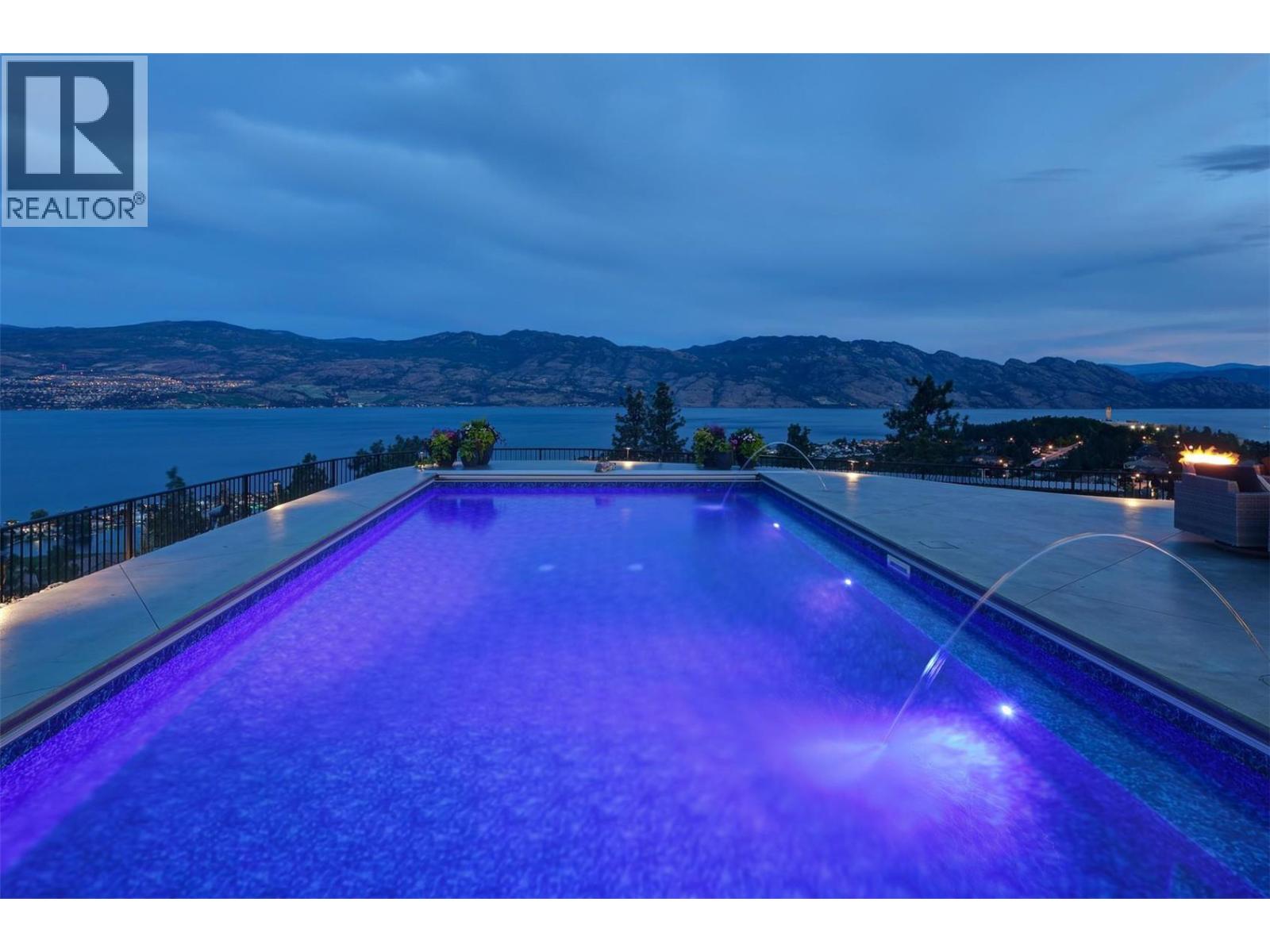  1520 Vineyard Drive, West Kelowna