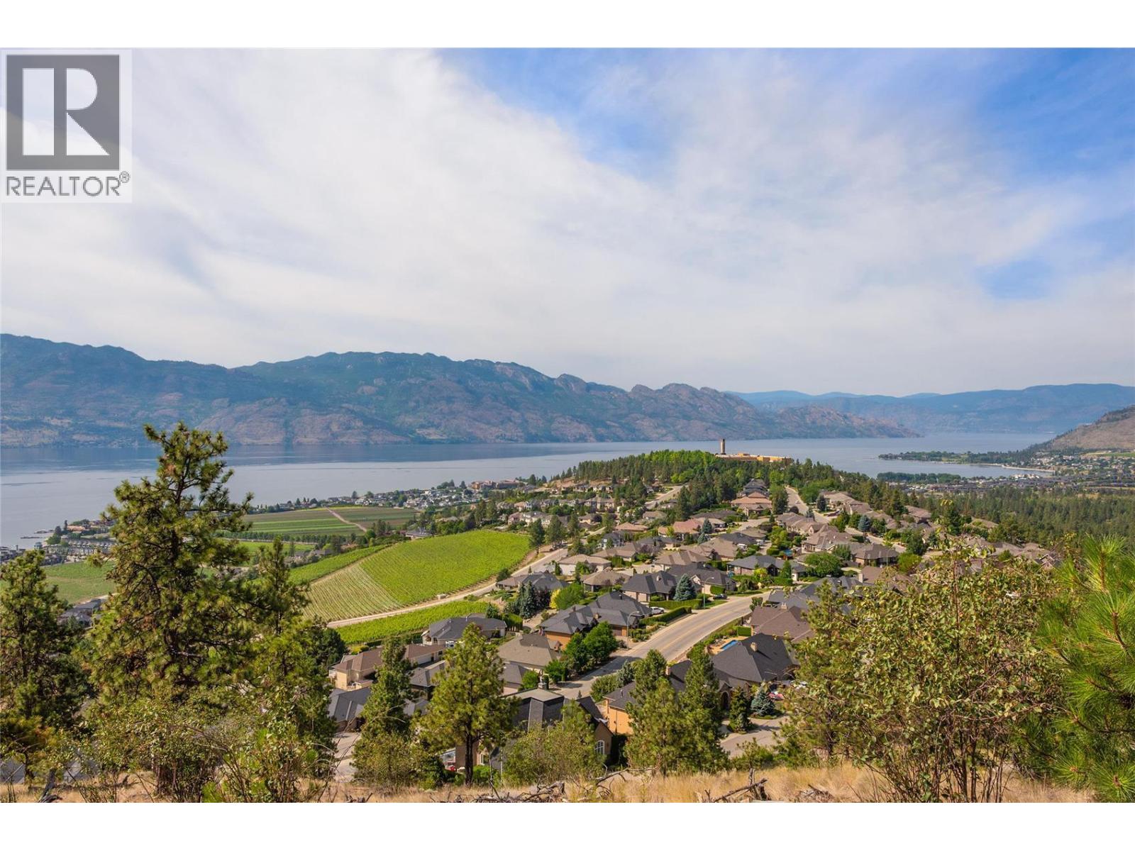  1520 Vineyard Drive, West Kelowna