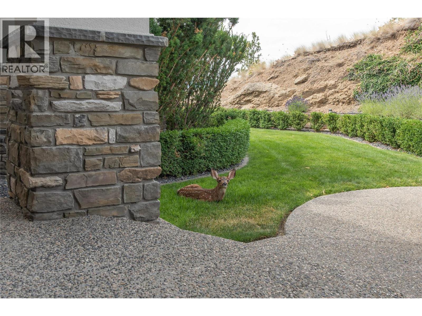  1520 Vineyard Drive, West Kelowna