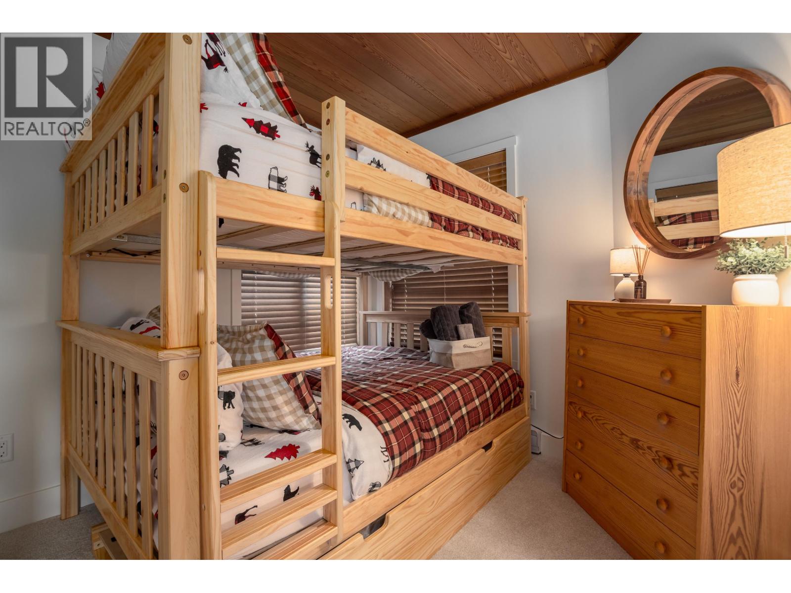 206 6117 EAGLE DRIVE, Whistler