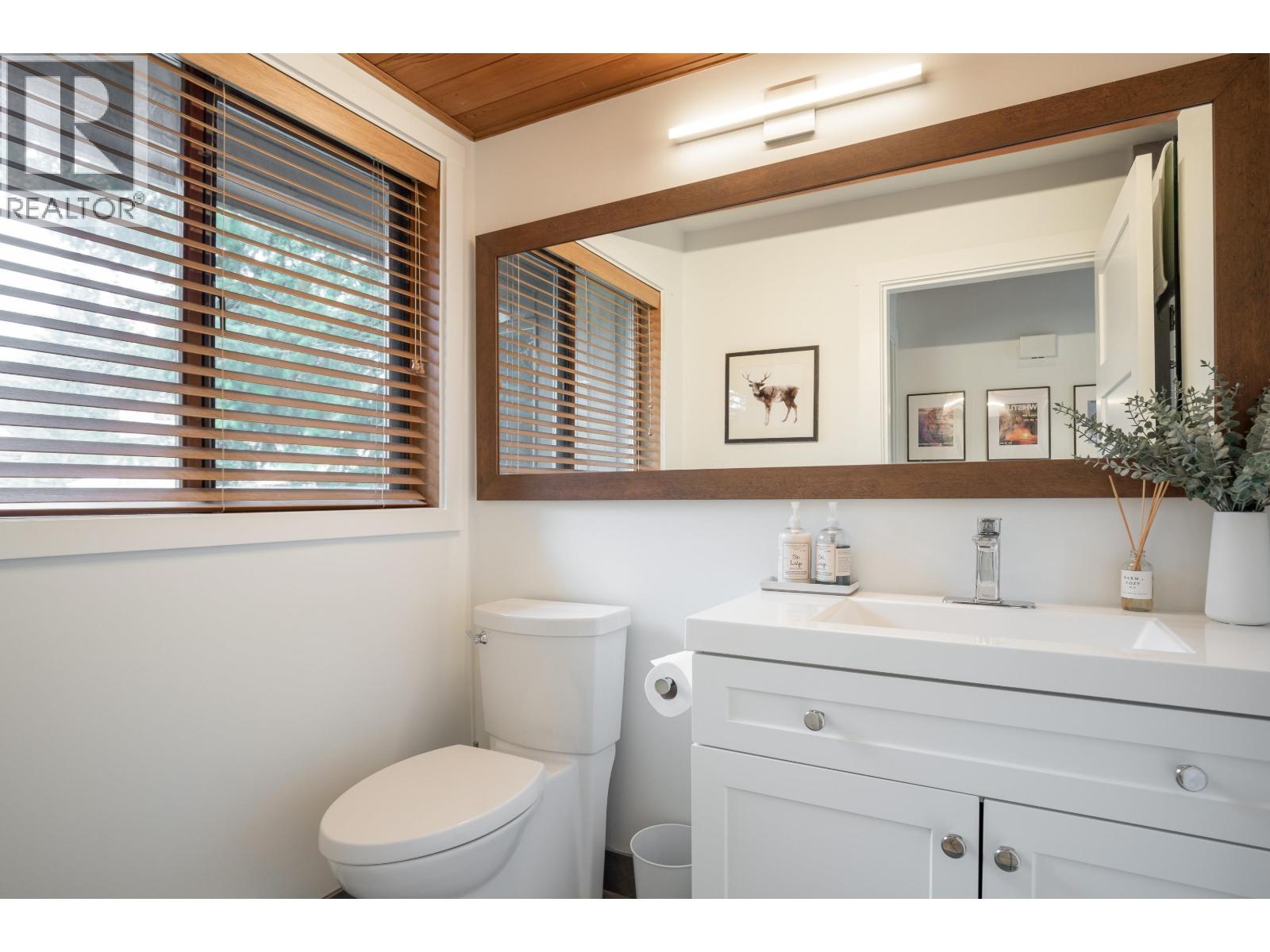 206 6117 EAGLE DRIVE, Whistler