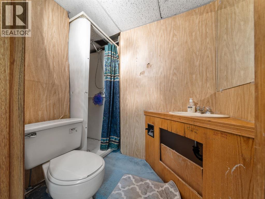 Single Family House for Sale in  Millrise Lane SW Millrise Calgary 