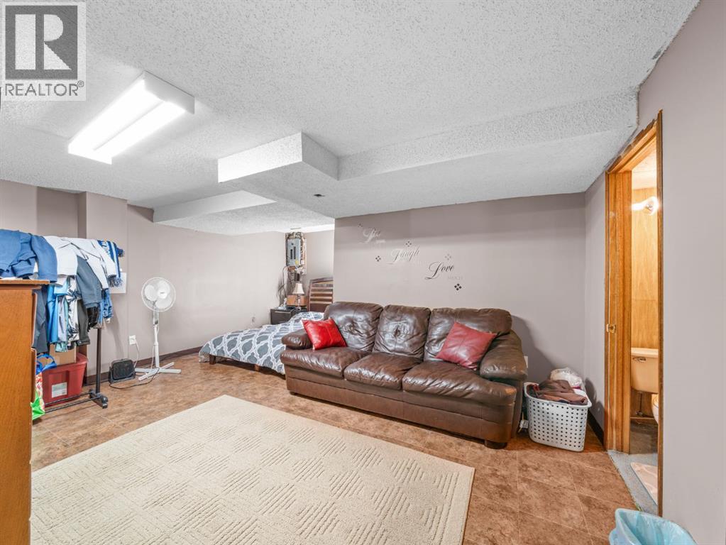 Single Family House for Sale in  Millrise Lane SW Millrise Calgary 