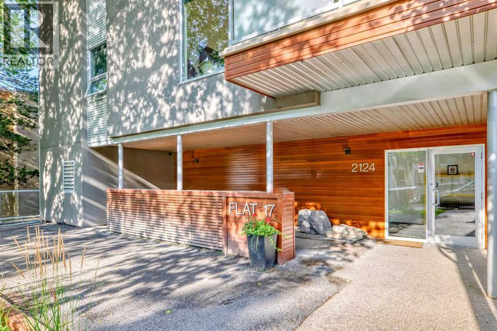 Single Family House for Sale in    Street Bankview Calgary 