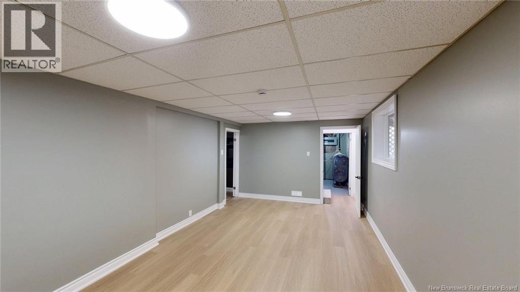 31 Lakeview Road - 36