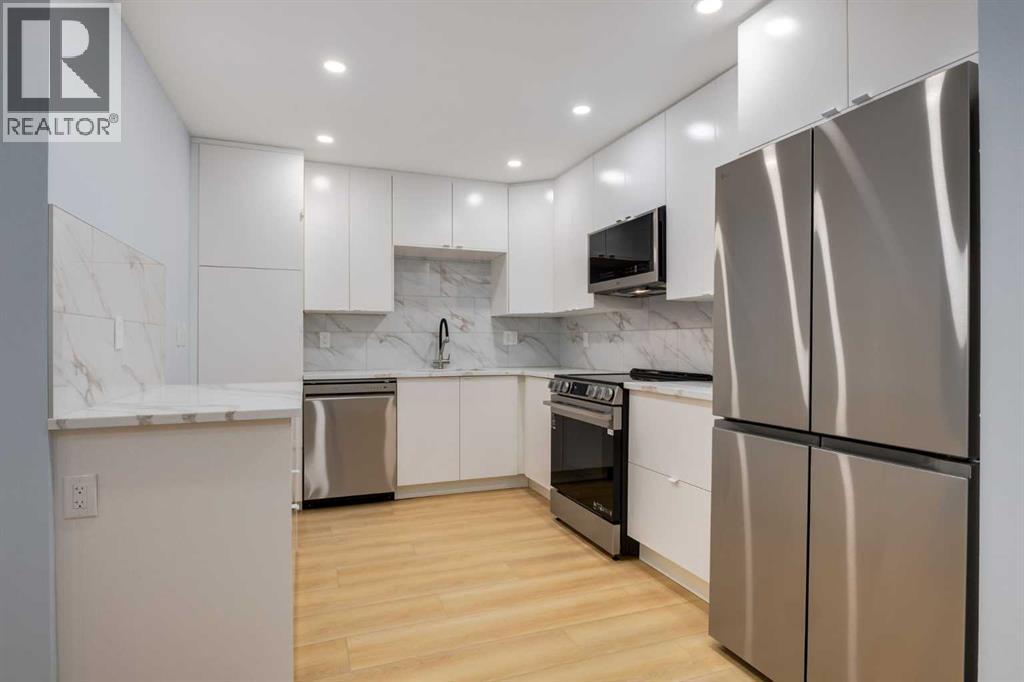 Single Family House for Sale in    Avenue SW Palliser Calgary 