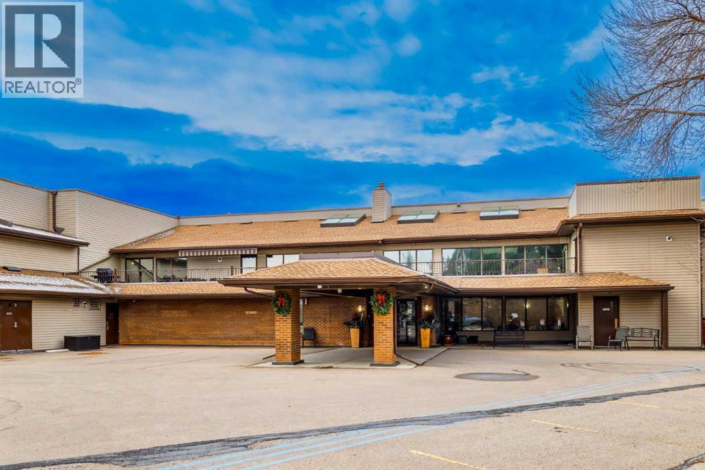 Single Family House for Sale in    Avenue SW Palliser Calgary 