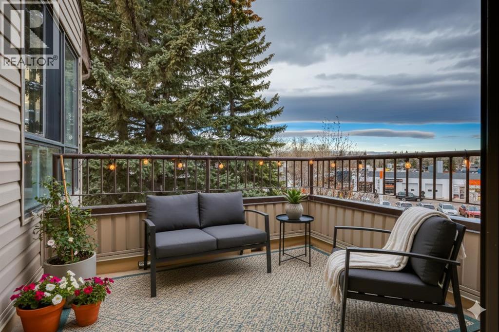 Single Family House for Sale in    Avenue SW Palliser Calgary 