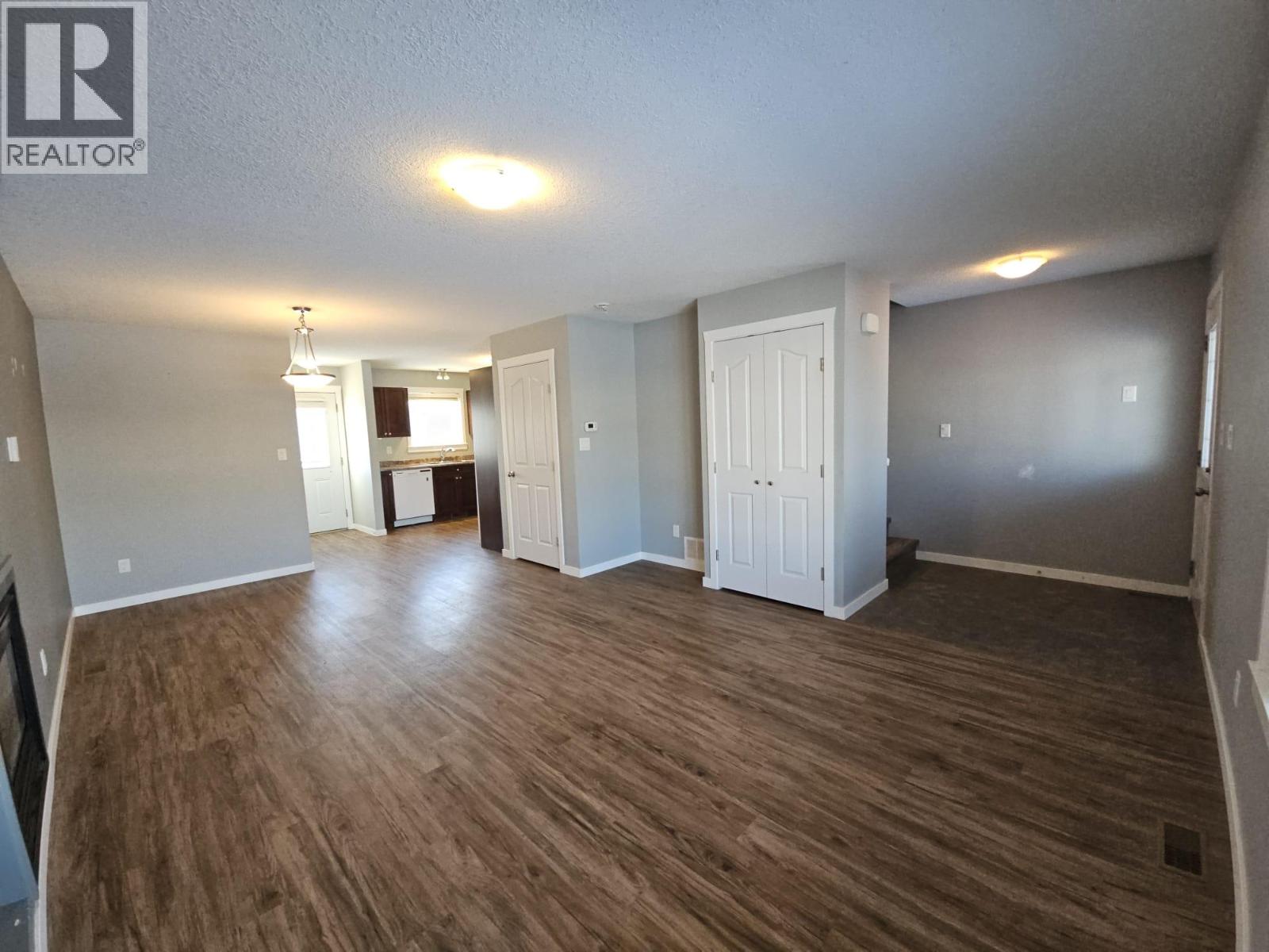 5216 41 Street NE, Chetwynd