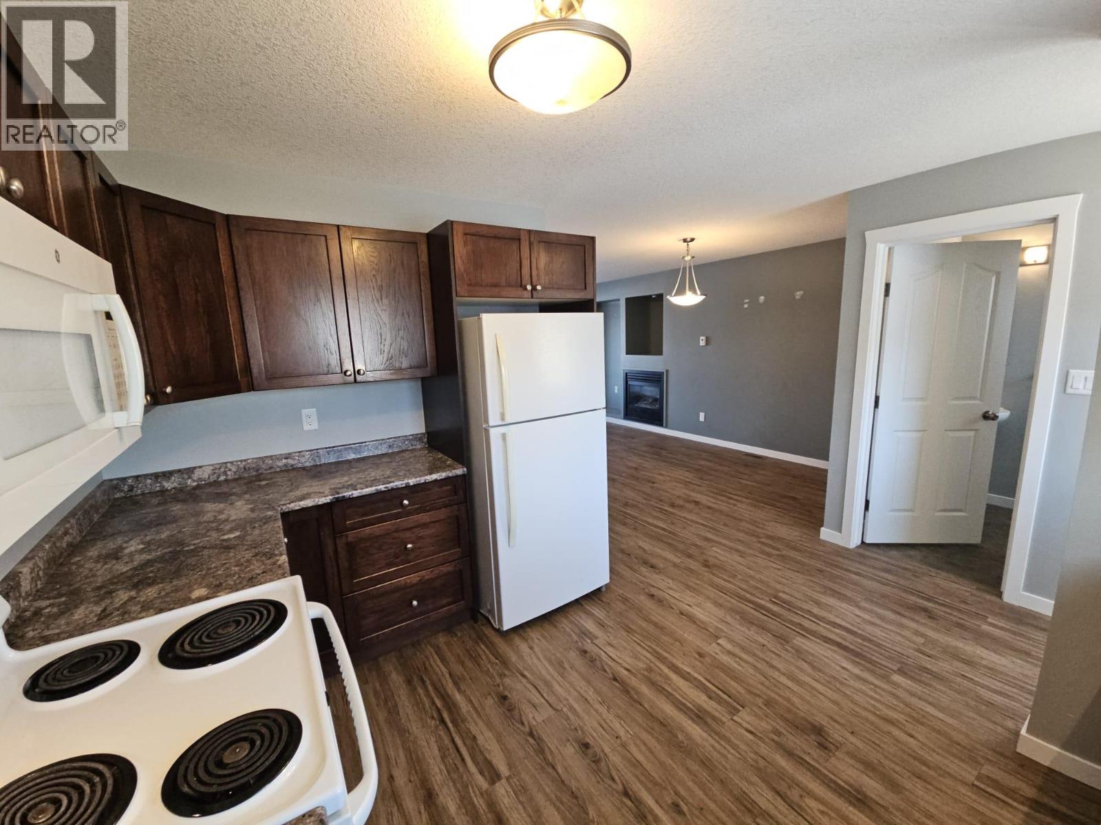 5216 41 Street NE, Chetwynd