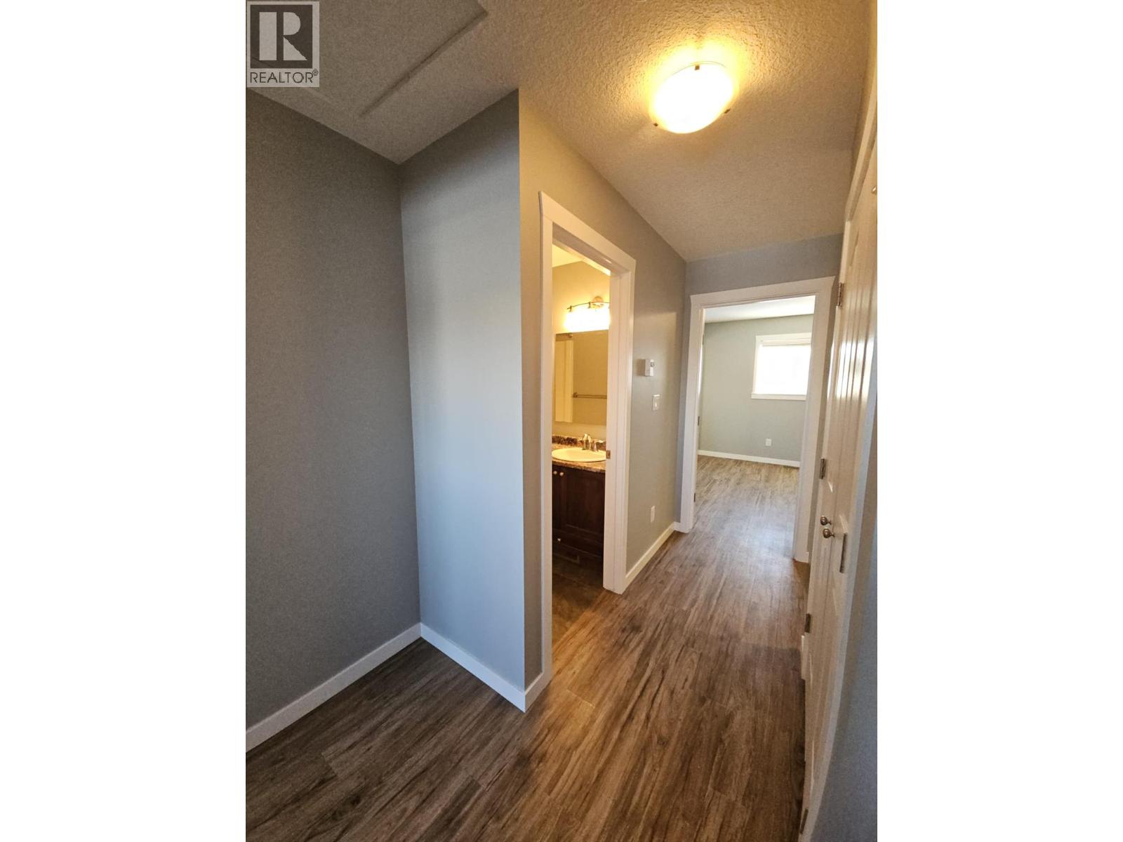 5216 41 Street NE, Chetwynd