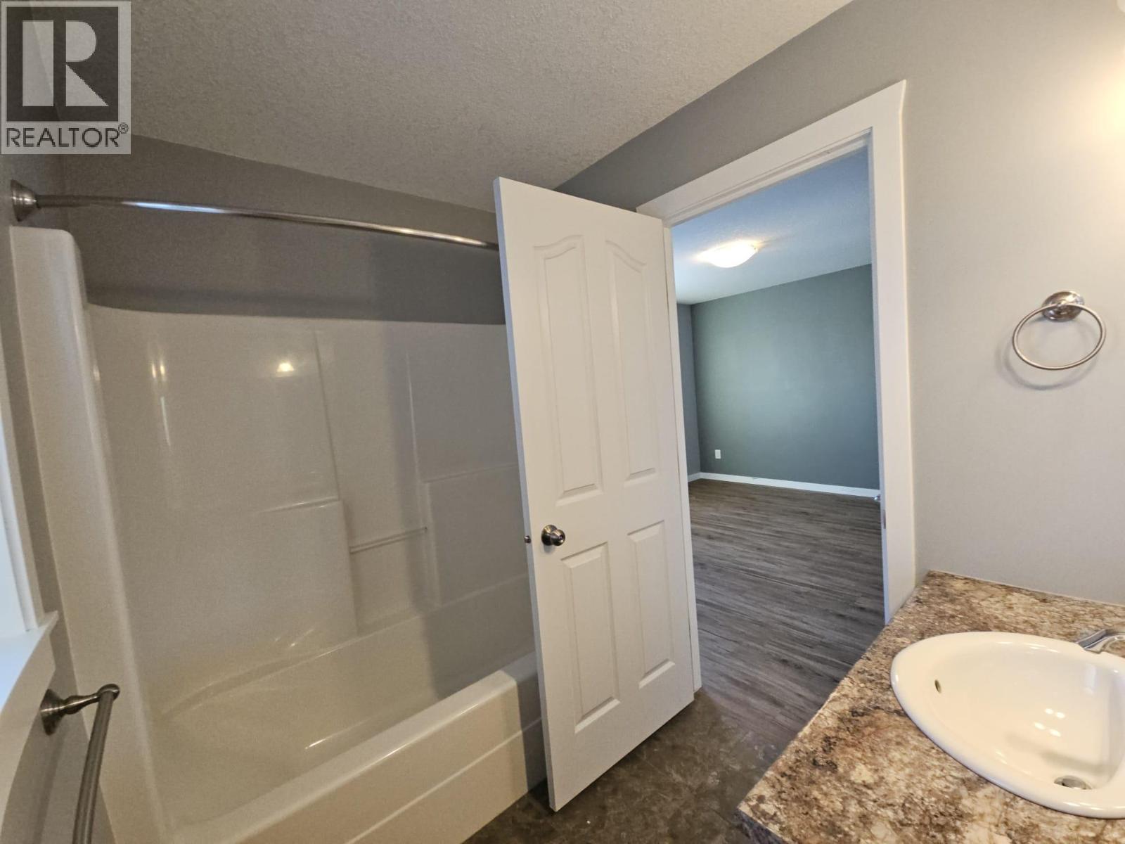 5216 41 Street NE, Chetwynd