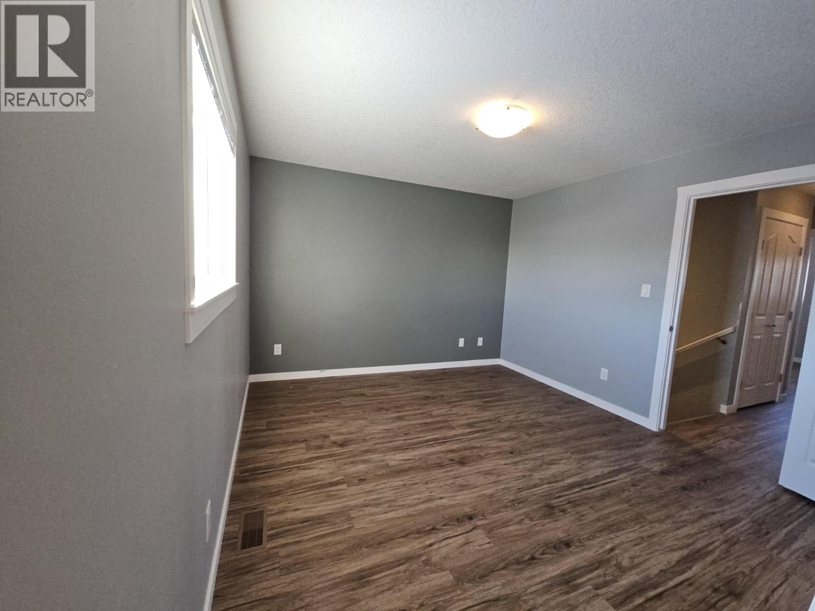 5216 41 Street NE, Chetwynd