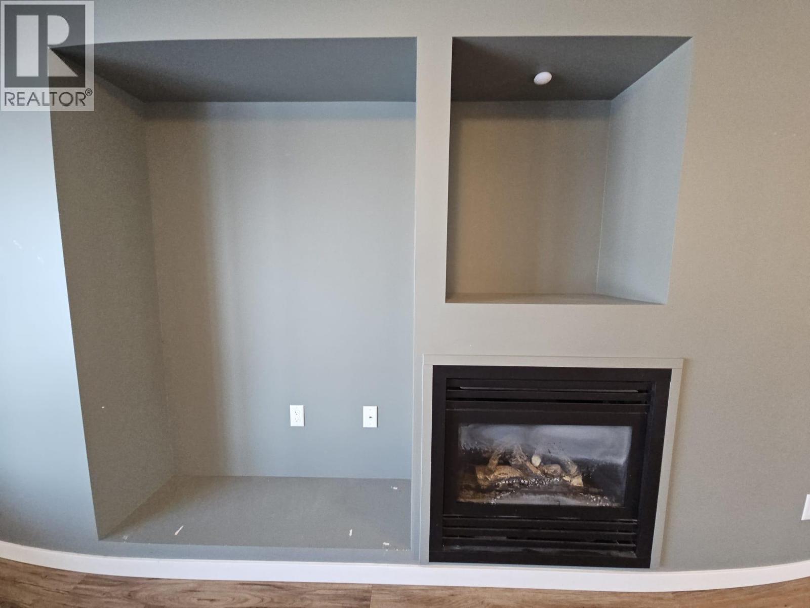 5216 41 Street NE, Chetwynd