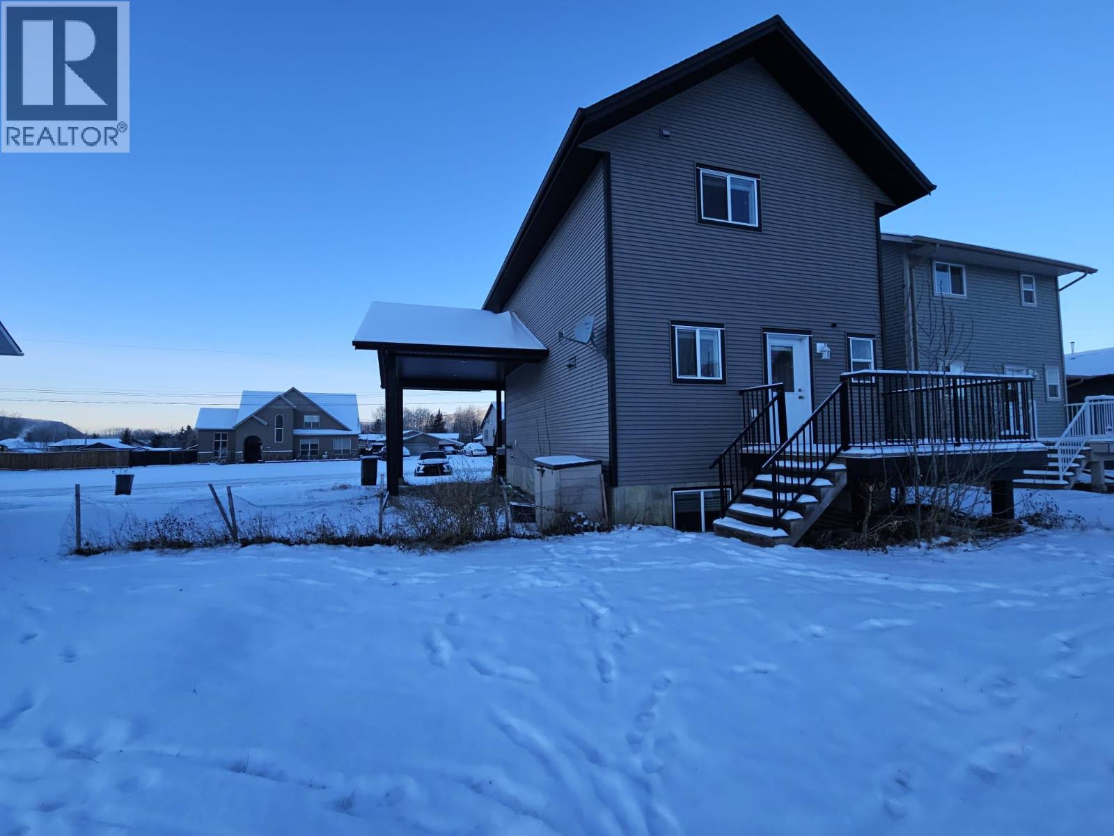 5216 41 Street NE, Chetwynd