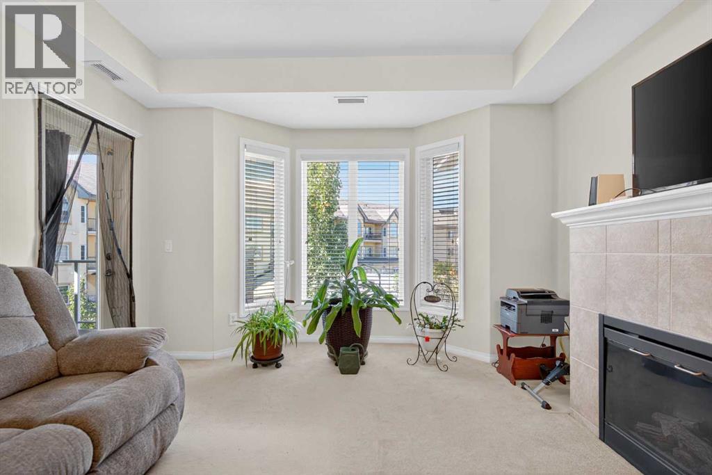 Single Family House for Sale in   Everstone Drive SW Evergreen Calgary 