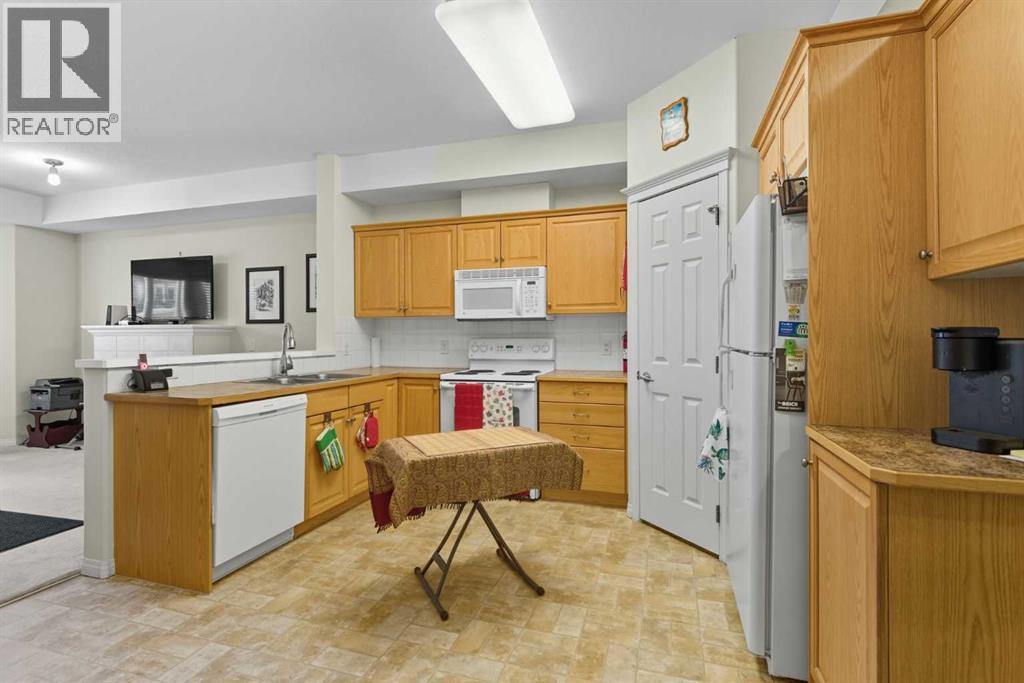 Single Family House for Sale in   Everstone Drive SW Evergreen Calgary 