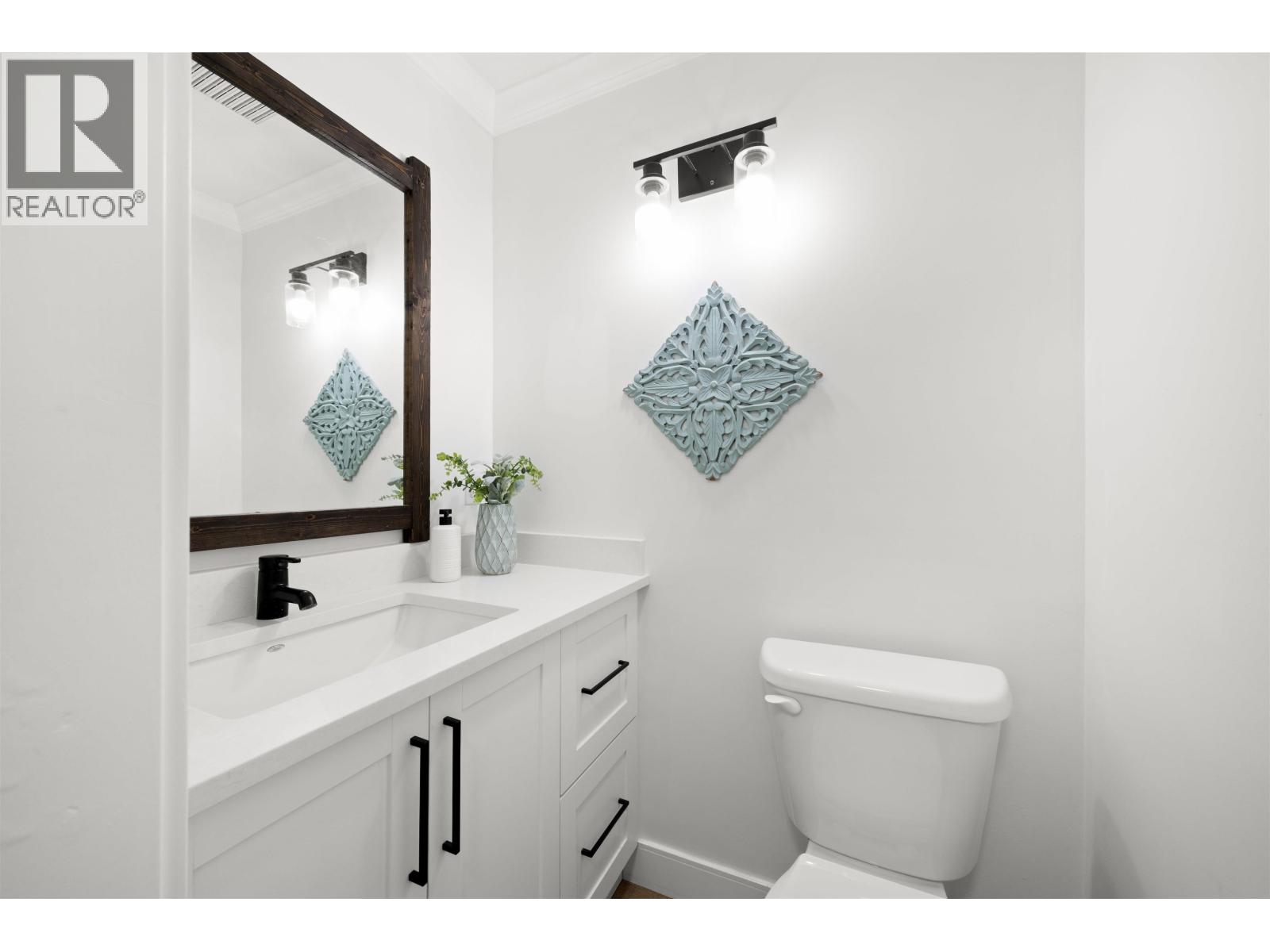 #10-4855 57 Street, Delta