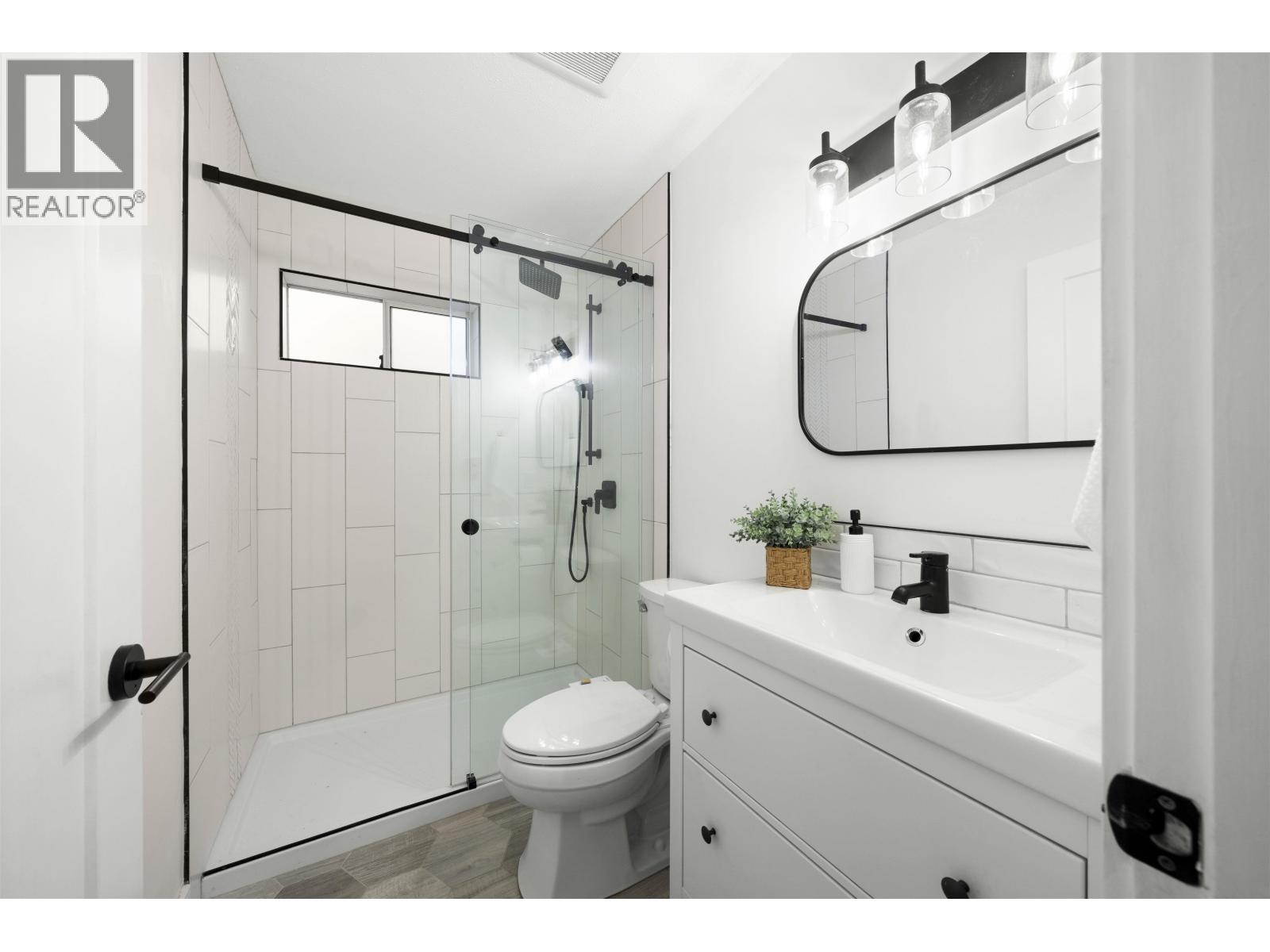 #10-4855 57 Street, Delta