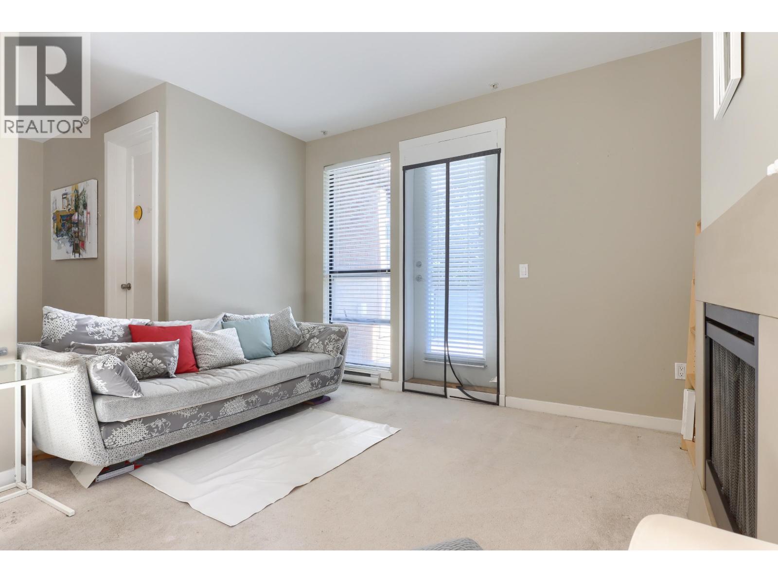 31 1863 WESBROOK MALL - Photo 4 of 27, Vancouver, British Columbia