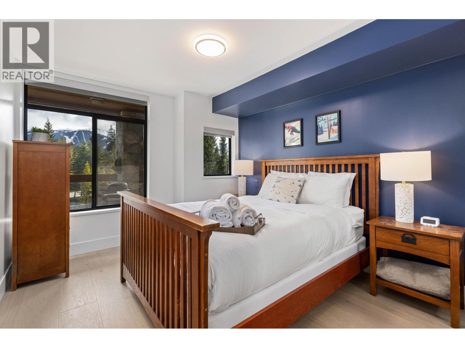 210 8080 NICKLAUS NORTH BOULEVARD, Whistler