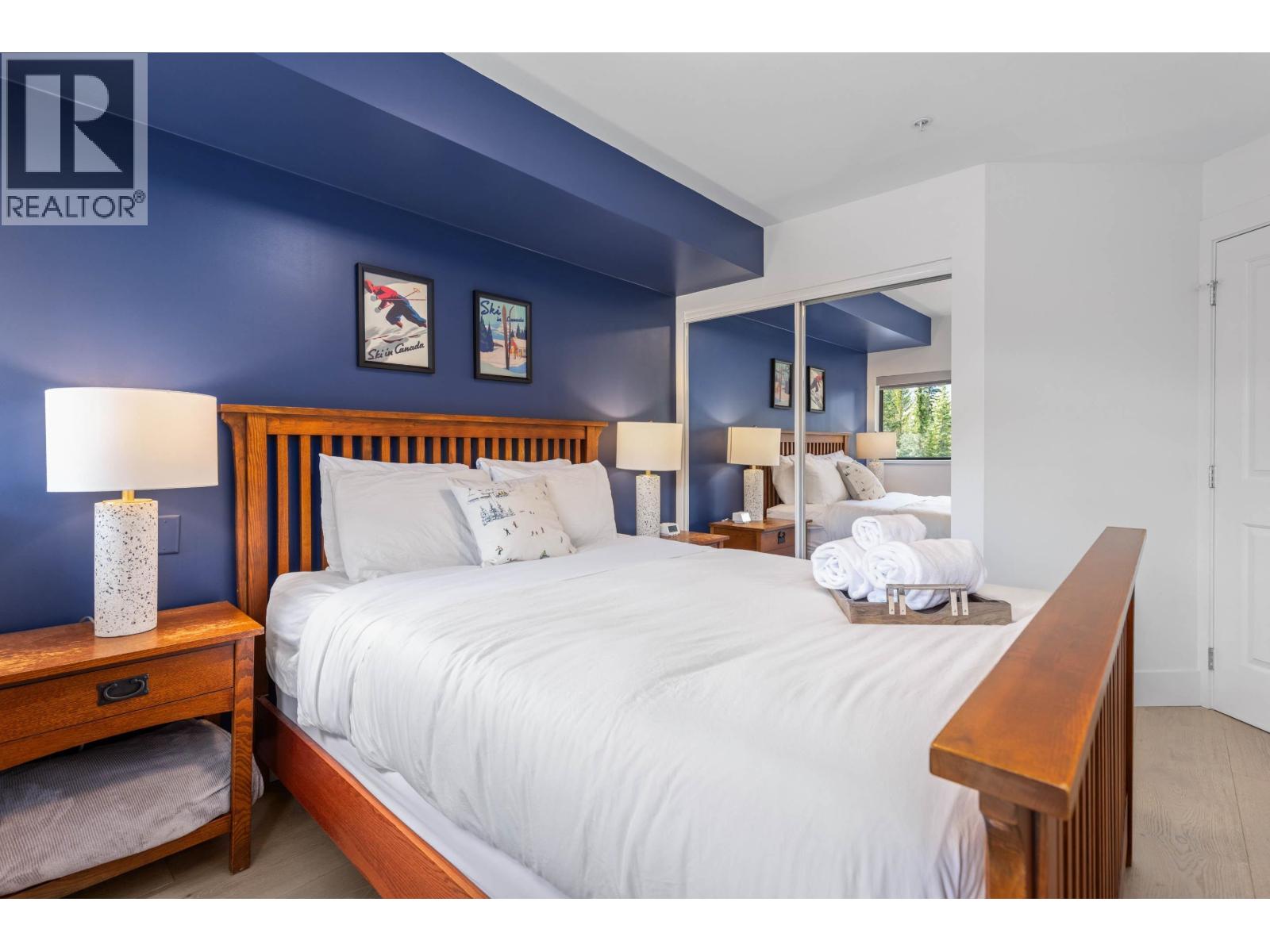 210 8080 NICKLAUS NORTH BOULEVARD, Whistler