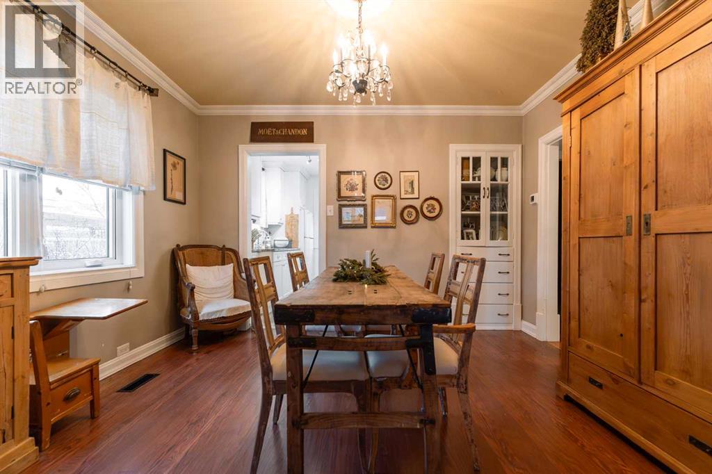 Single Family House Bungalow for Sale in   Street S Victoria Park Lethbridge 