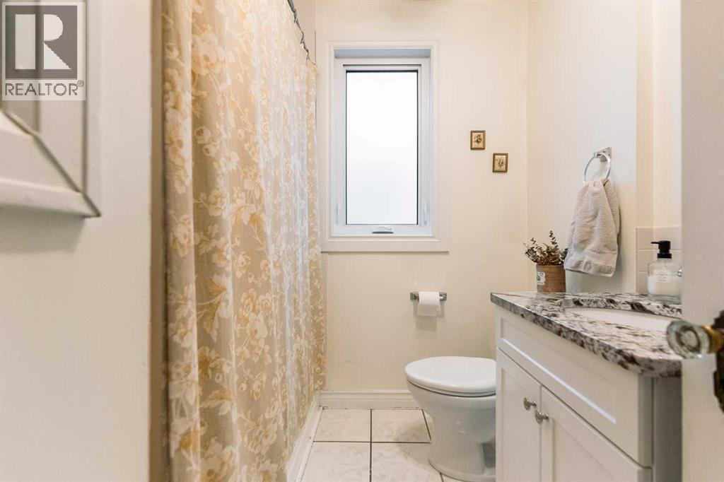 Single Family House Bungalow for Sale in   Street S Victoria Park Lethbridge 