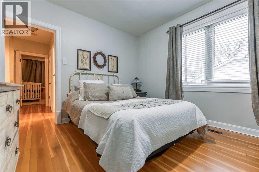 Single Family House Bungalow for Sale in   Street S Victoria Park Lethbridge 