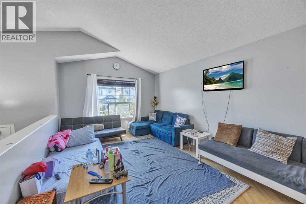 Single Family House Bi-level for Sale in  Saddlemont Way NE Saddle Ridge Calgary 